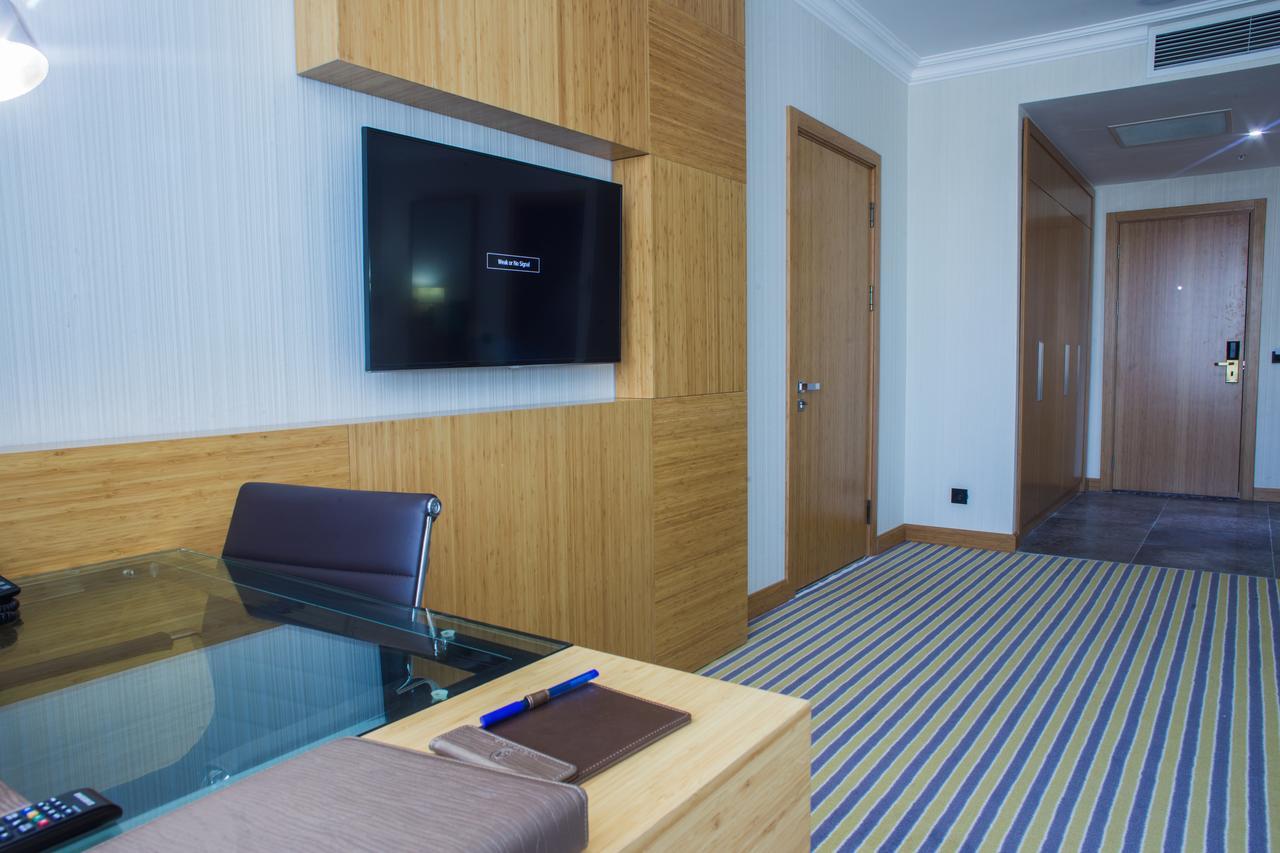 Aidana Plaza Hotel Schymkent Exterior foto