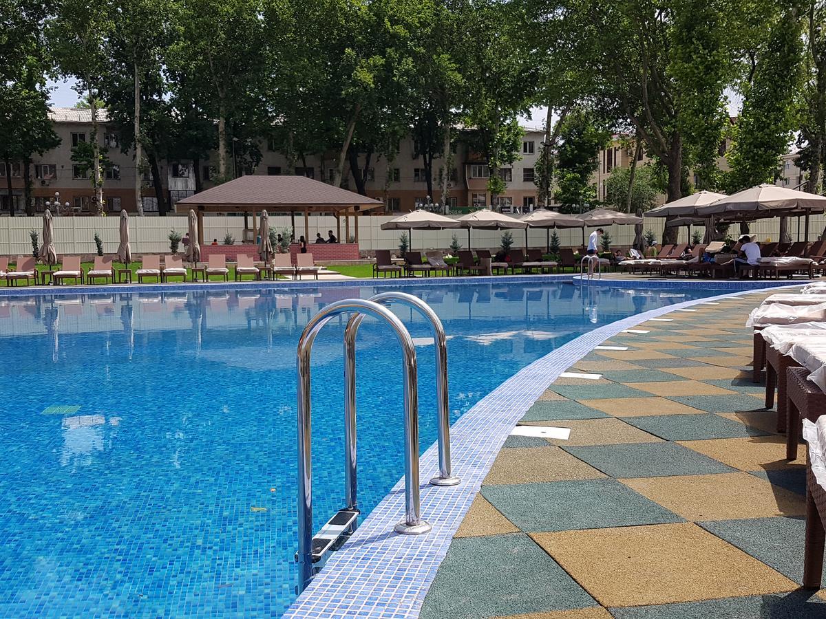 Aidana Plaza Hotel Schymkent Exterior foto
