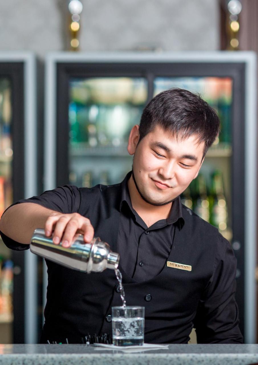 Aidana Plaza Hotel Schymkent Exterior foto